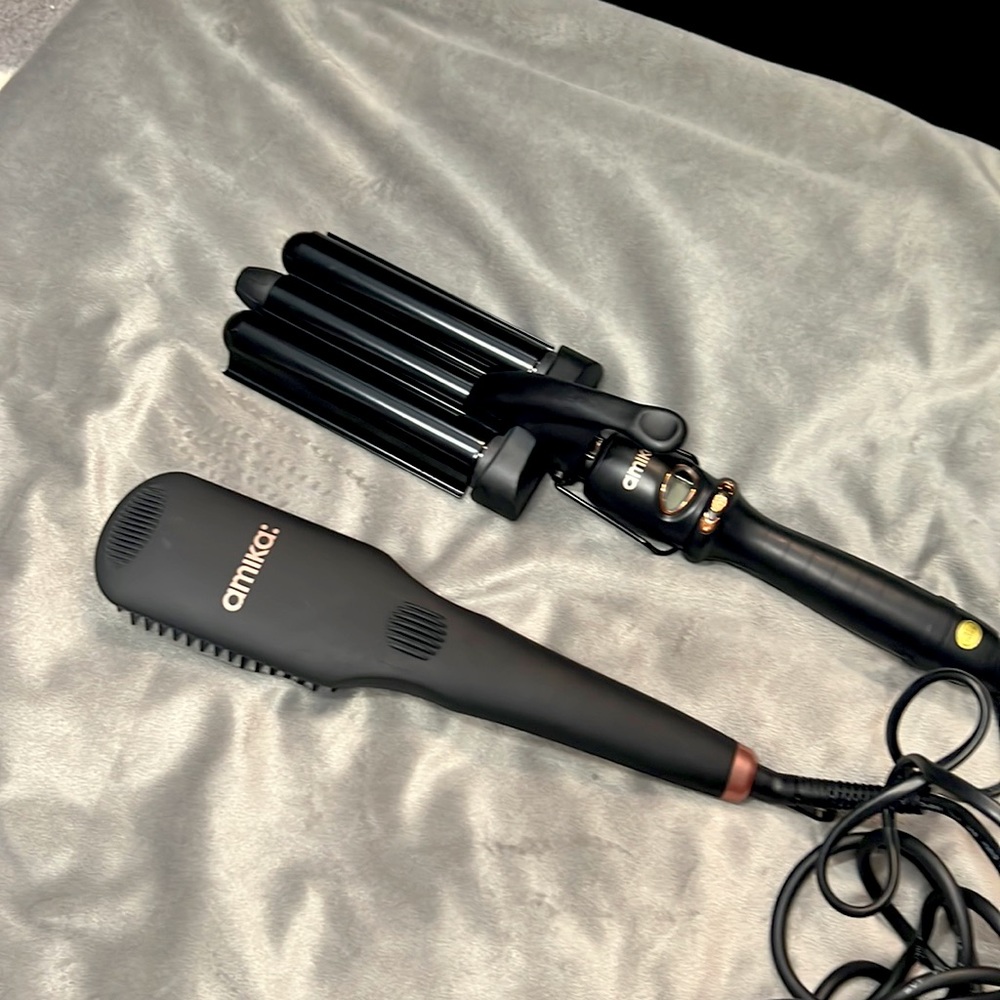 Amika Deep Waver and Straightening Brush
